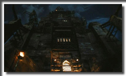dracula-castle-entrance